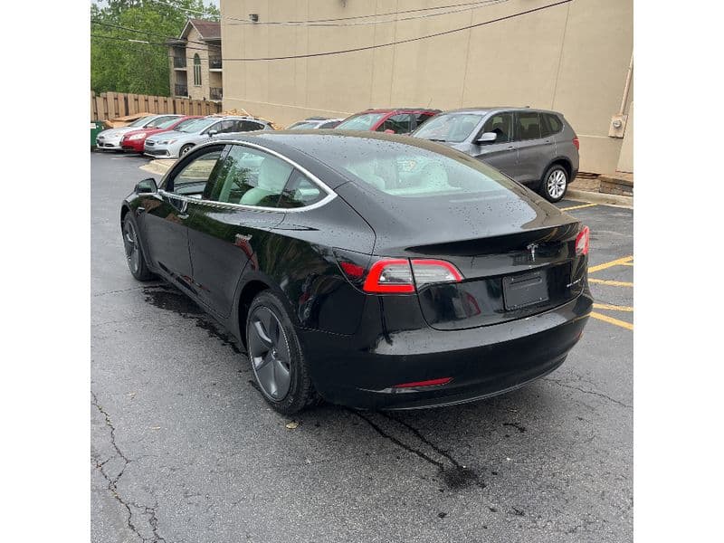 2020 Tesla Model 3 view 3