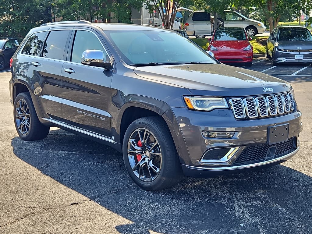 2017 Jeep Grand Cherokee view 4