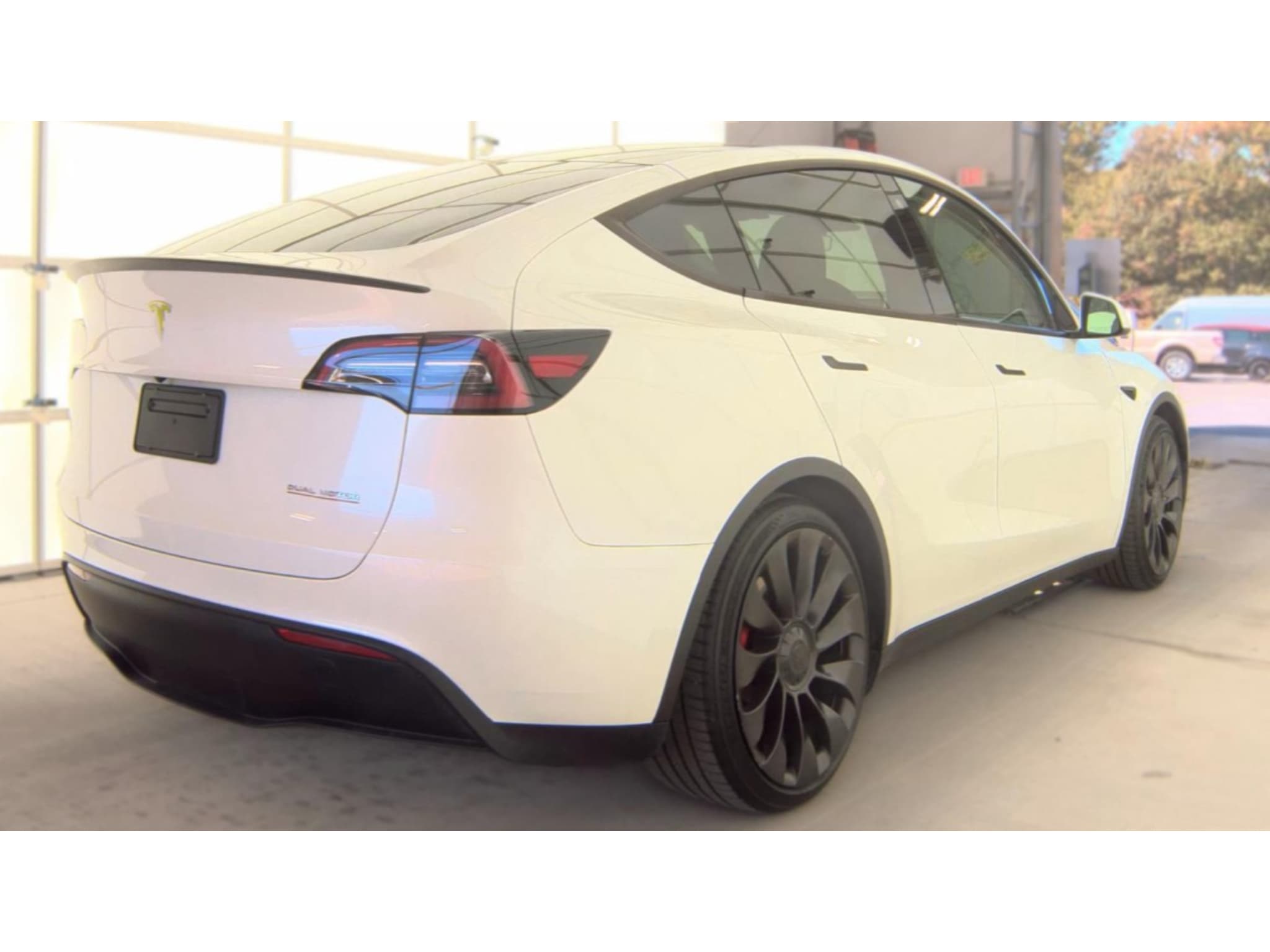 2023 Tesla Model Y view 3
