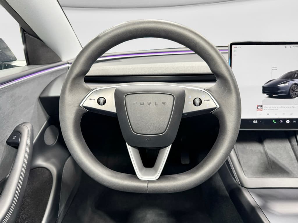 2024 Tesla Model 3 view 7