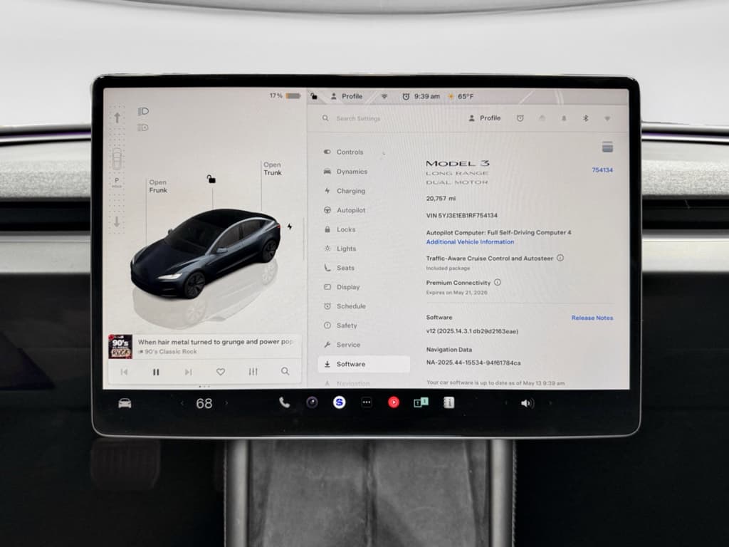 2024 Tesla Model 3 view 11