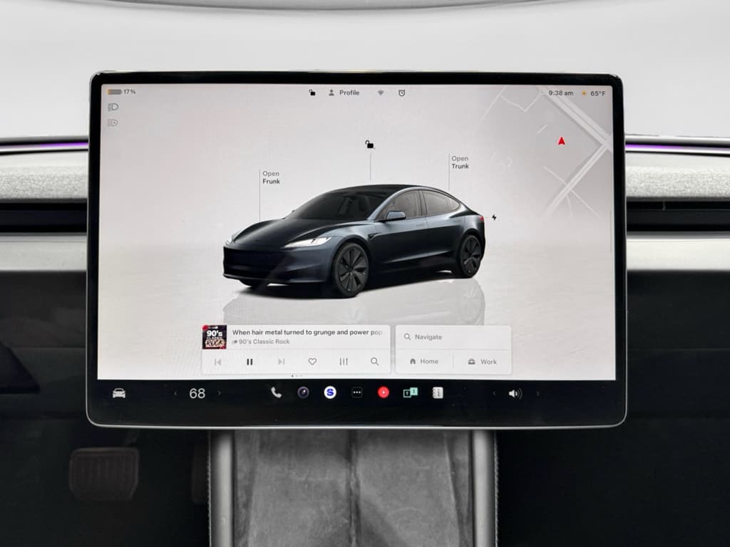 2024 Tesla Model 3 view 8