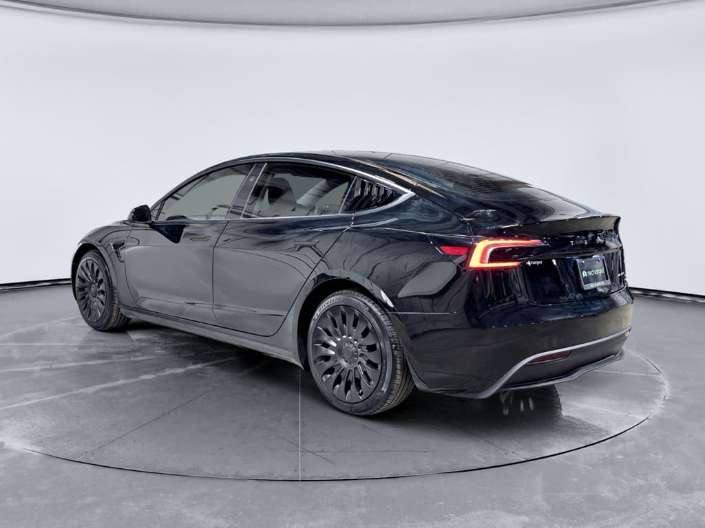 2024 Tesla Model 3 view 2