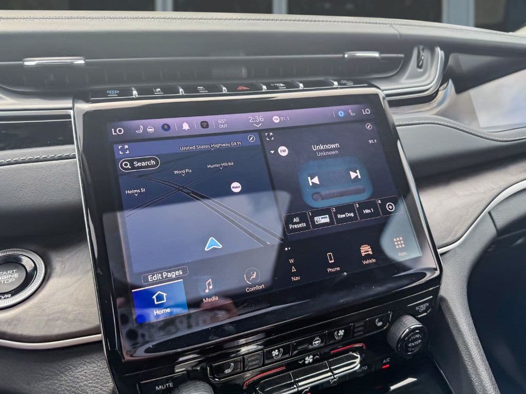 2022 Jeep Grand Cherokee 4xe view 20