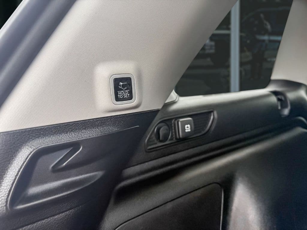 2022 Jeep Grand Cherokee 4xe view 23