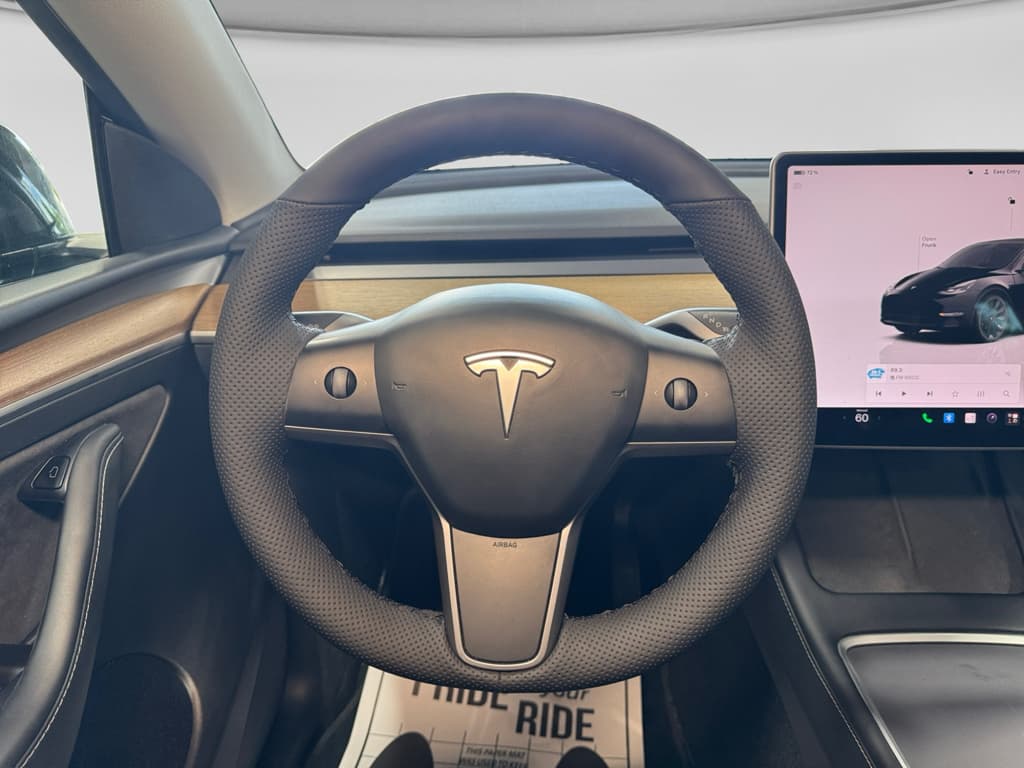 2023 Tesla Model Y view 8