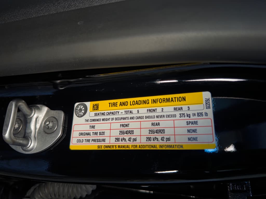2023 Tesla Model Y view 28