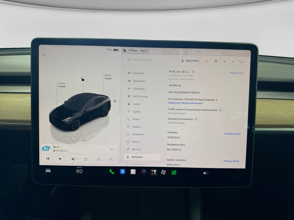 2023 Tesla Model Y view 12