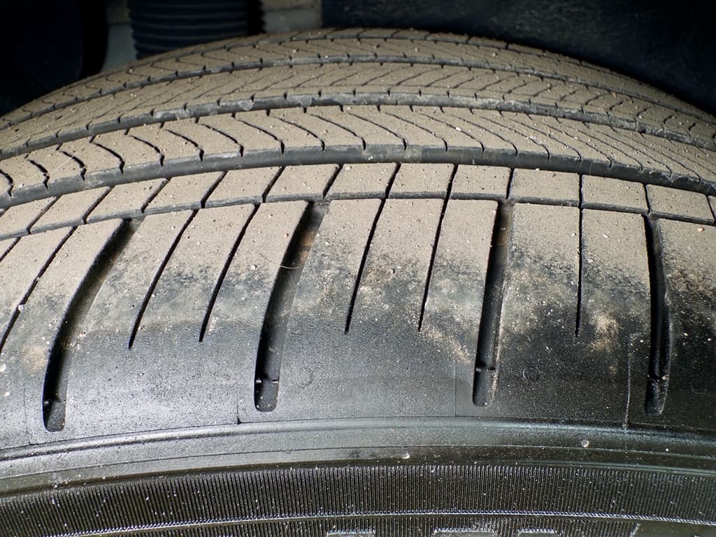 2024 Tesla Model 3 view 34