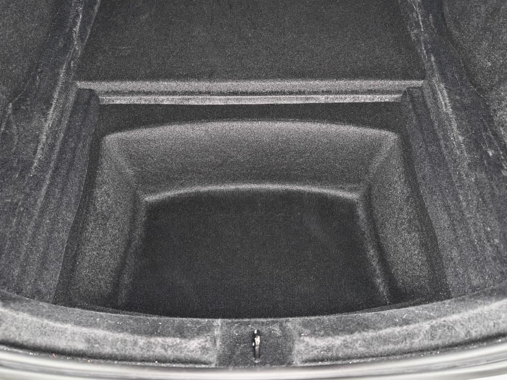 2024 Tesla Model 3 view 26