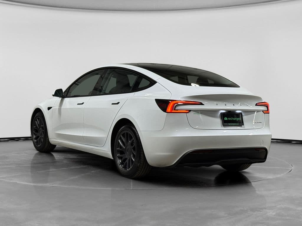 2024 Tesla Model 3 view 2