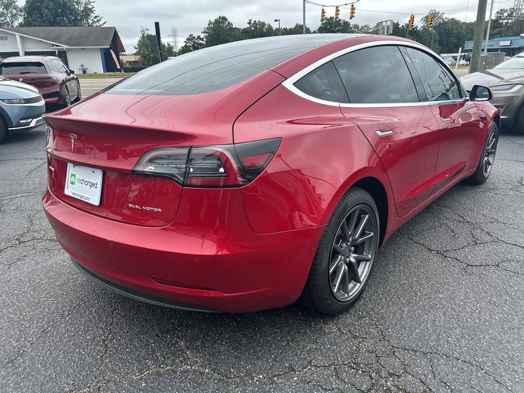 2020 Tesla Model 3 view 3
