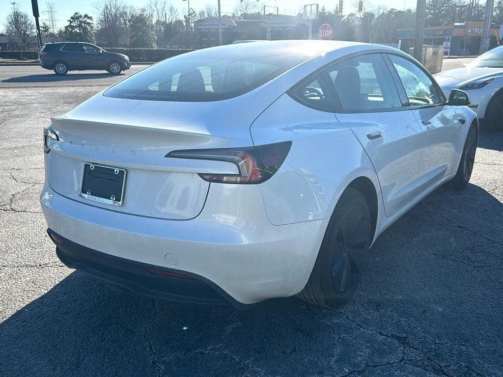 2024 Tesla Model 3 view 3