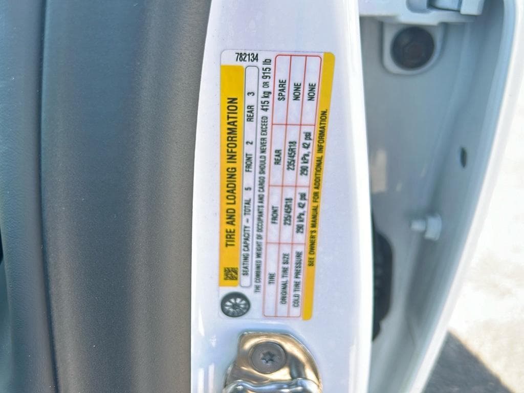 2024 Tesla Model 3 view 19