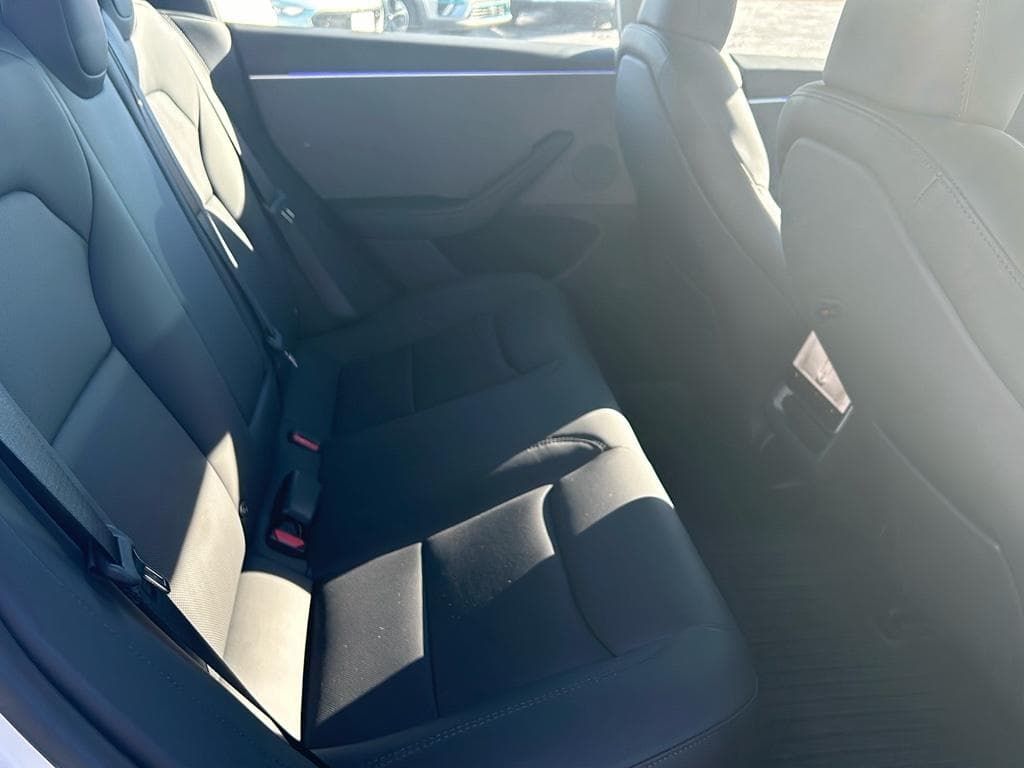 2024 Tesla Model 3 view 16