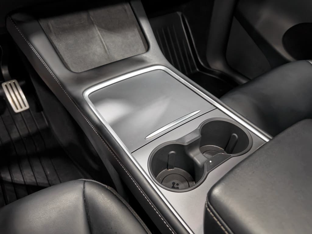2023 Tesla Model Y view 18