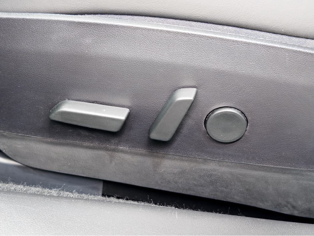 2020 Tesla Model 3 view 6