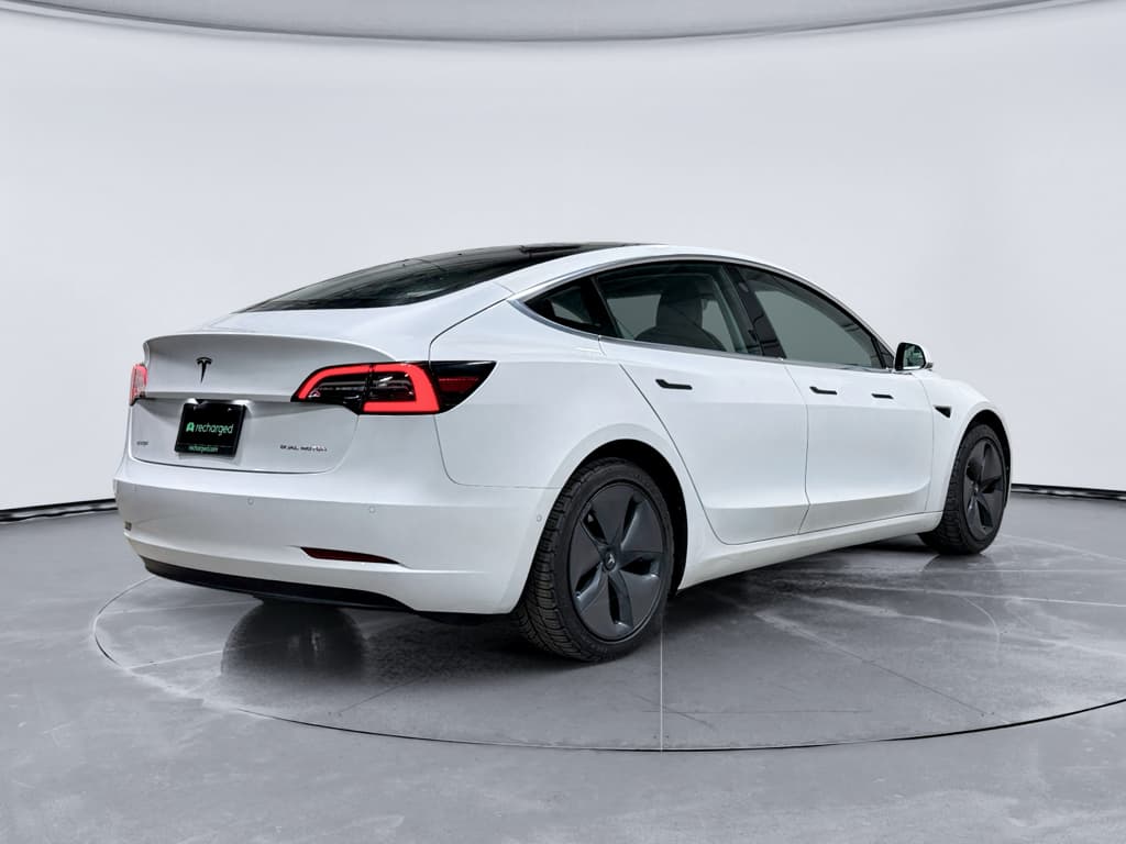 2020 Tesla Model 3 view 3