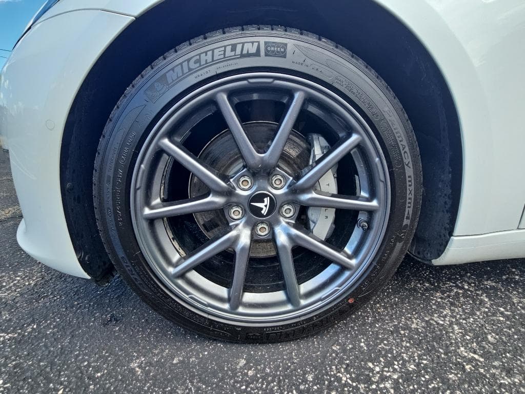 2020 Tesla Model 3 view 23