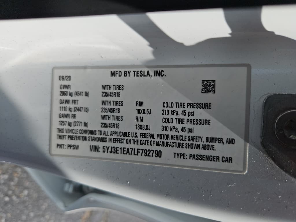 2020 Tesla Model 3 view 21