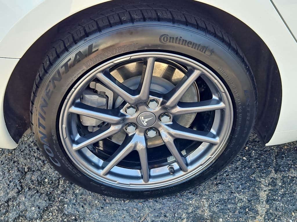 2020 Tesla Model 3 view 27