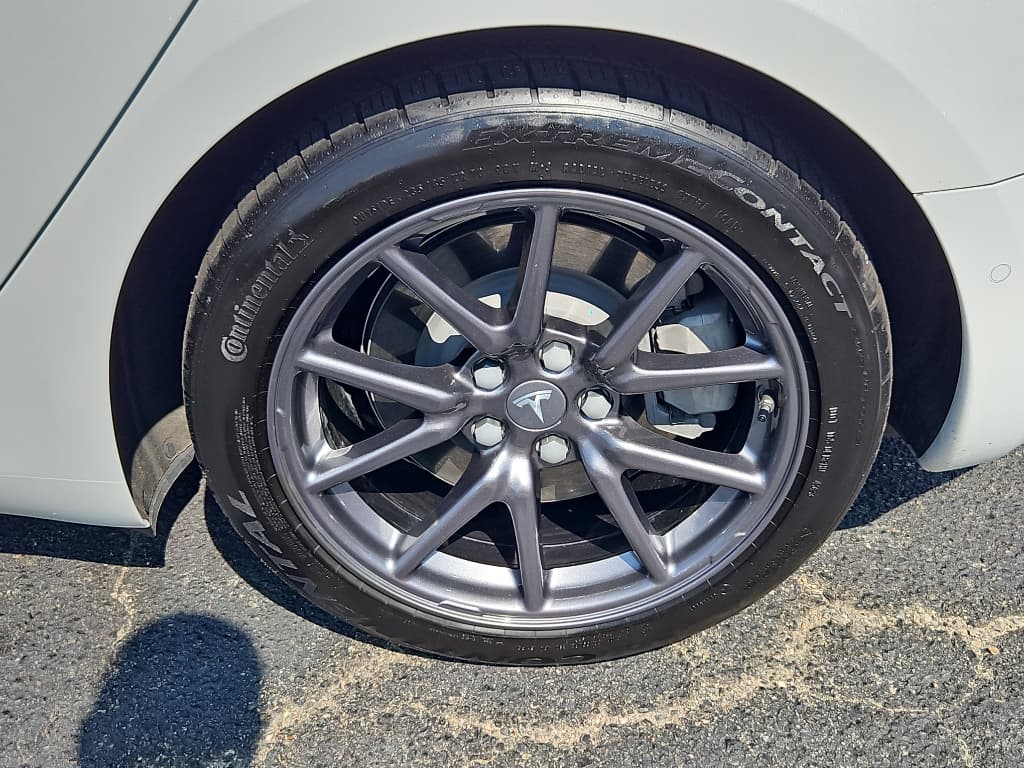 2020 Tesla Model 3 view 25