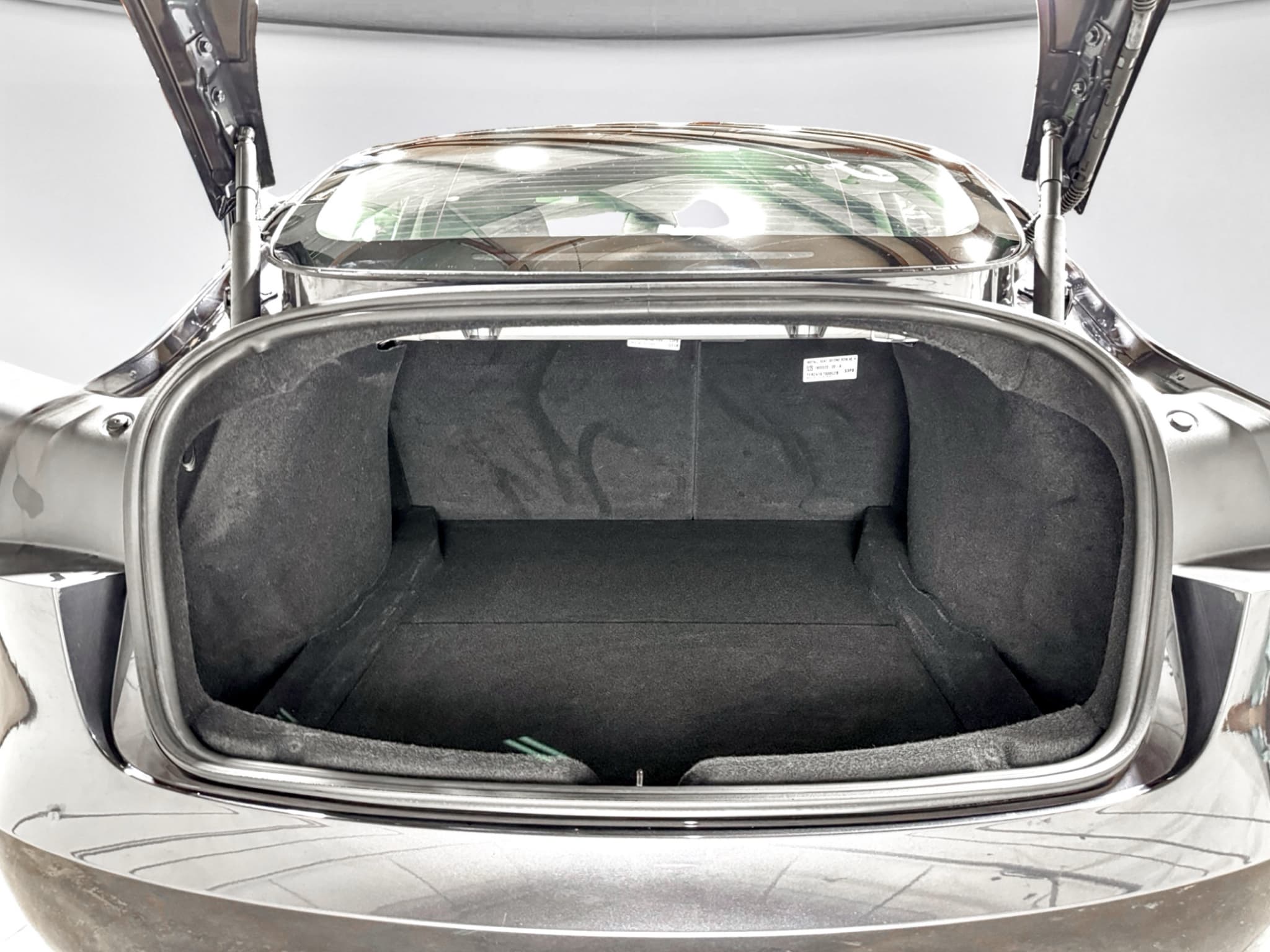 2024 Tesla Model 3 view 25