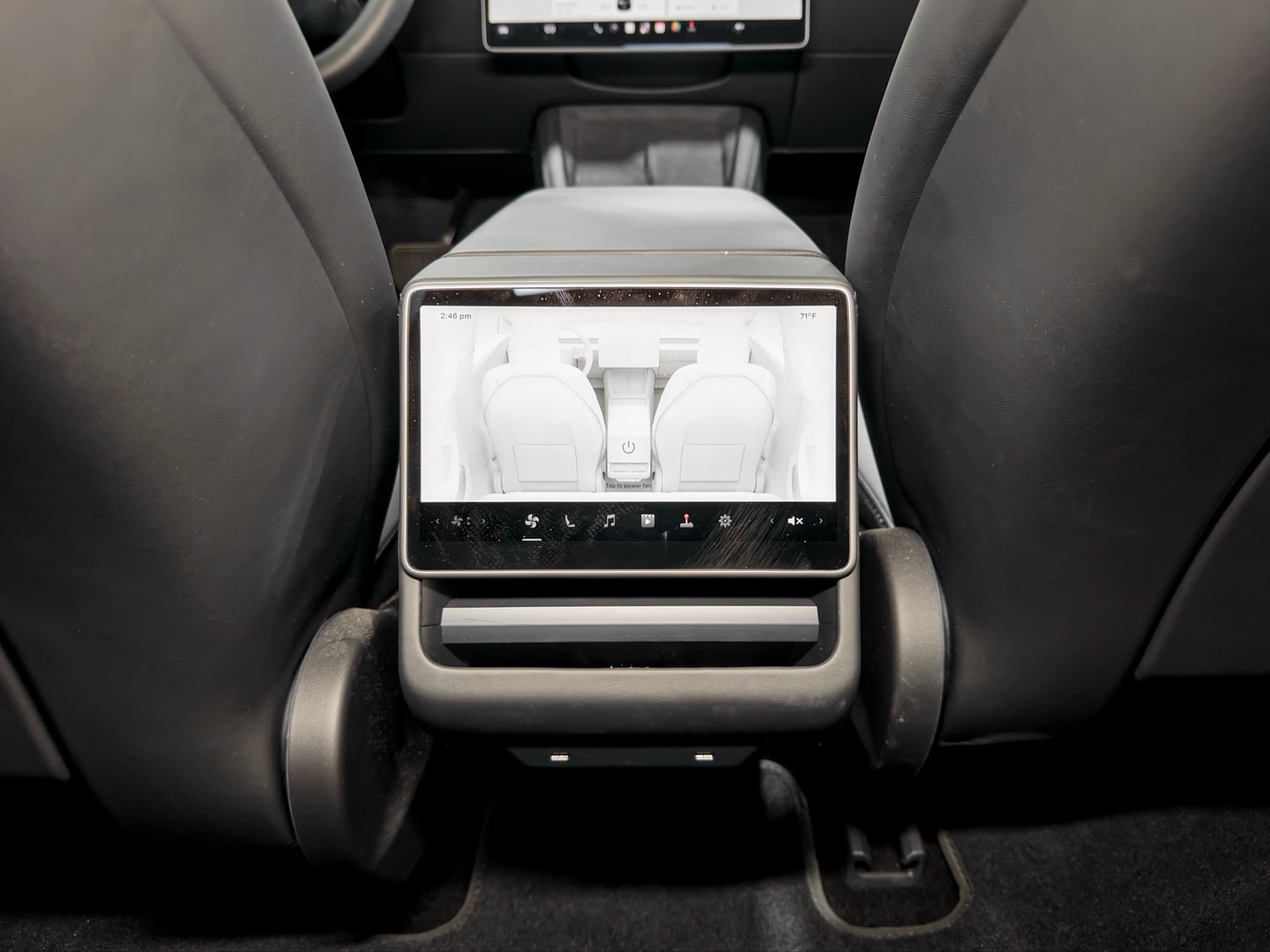 2024 Tesla Model 3 view 19