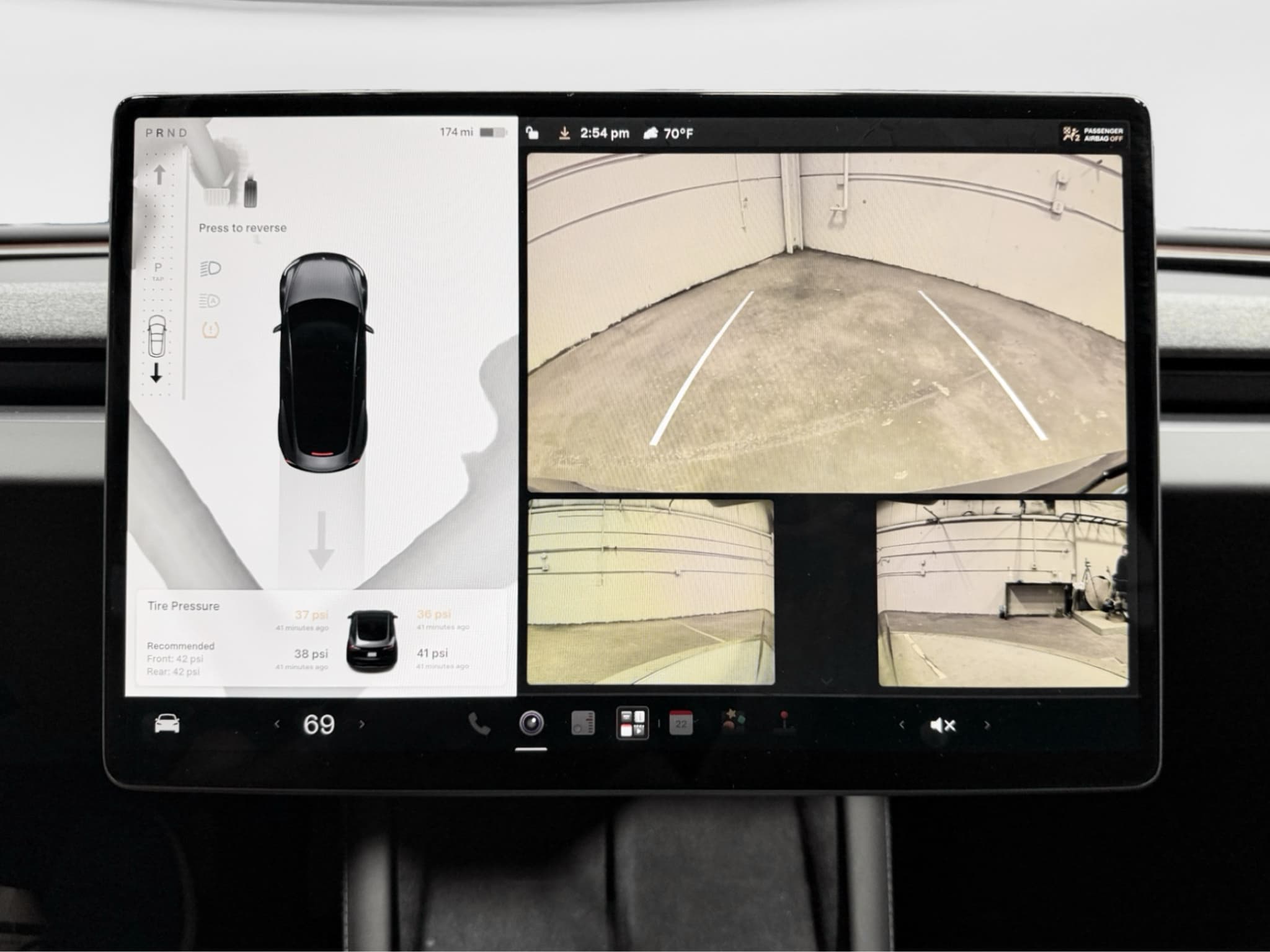 2024 Tesla Model 3 view 13