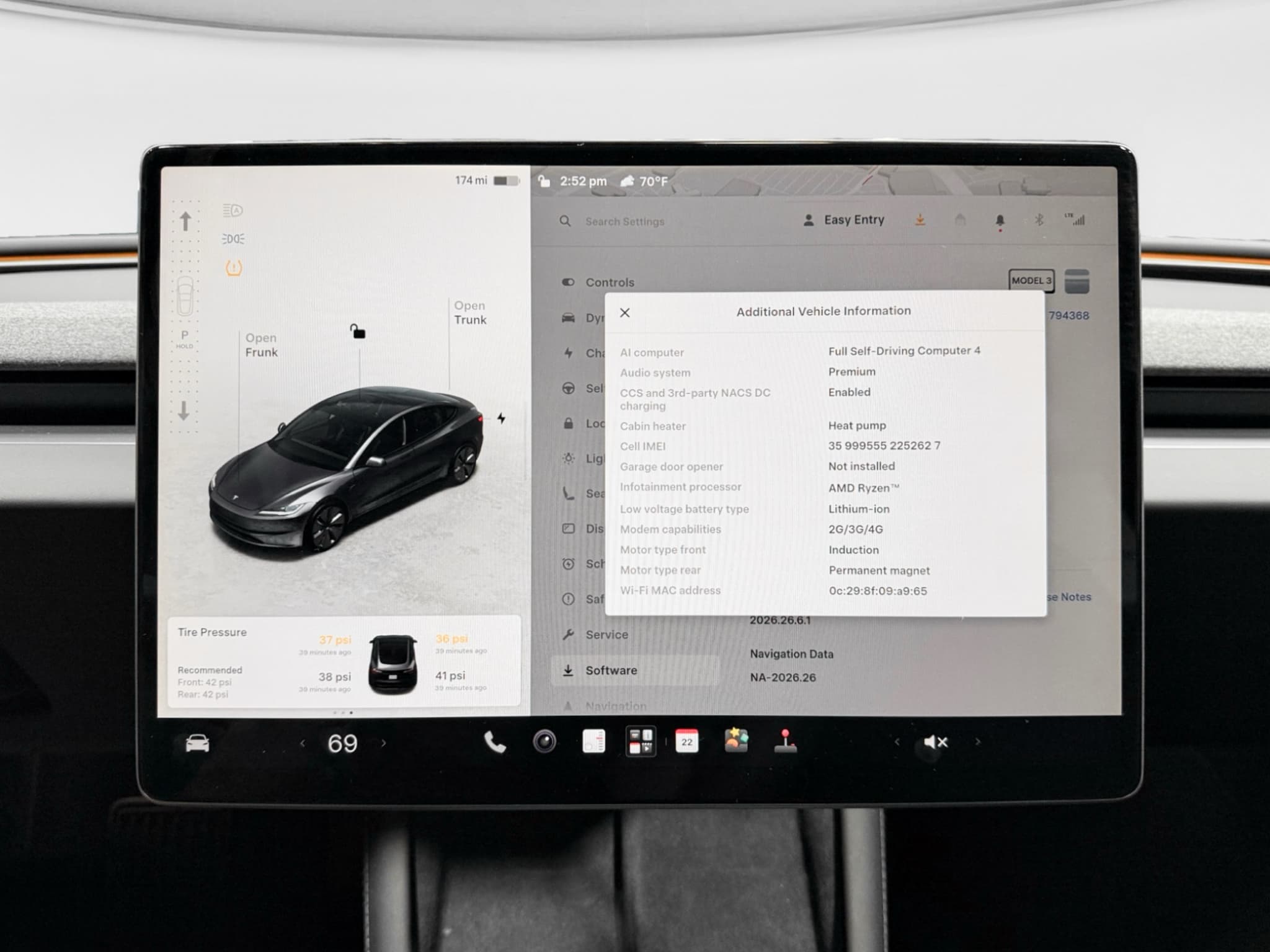 2024 Tesla Model 3 view 11