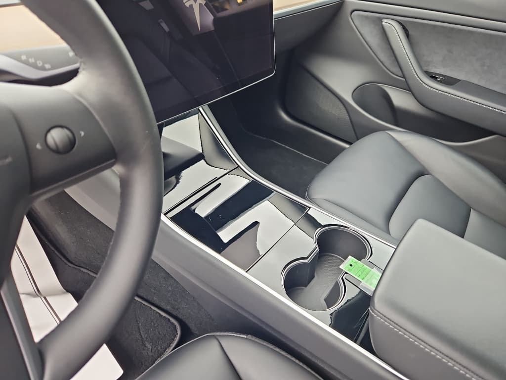 2020 Tesla Model 3 view 16