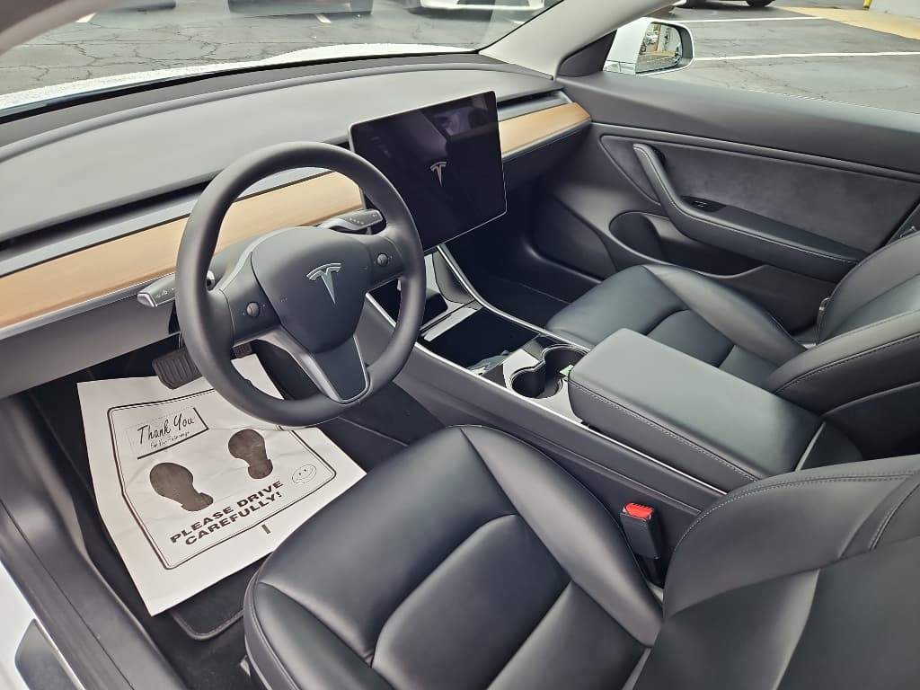 2020 Tesla Model 3 view 15