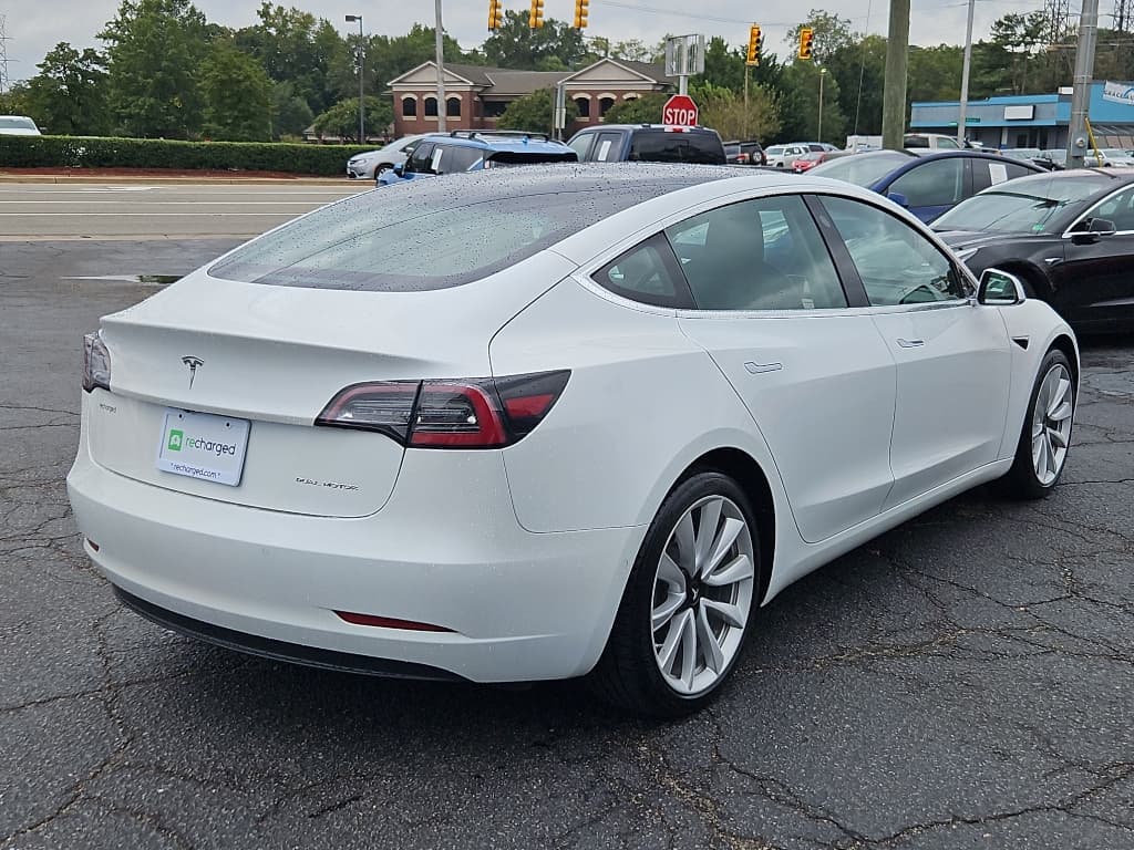 2020 Tesla Model 3 view 3