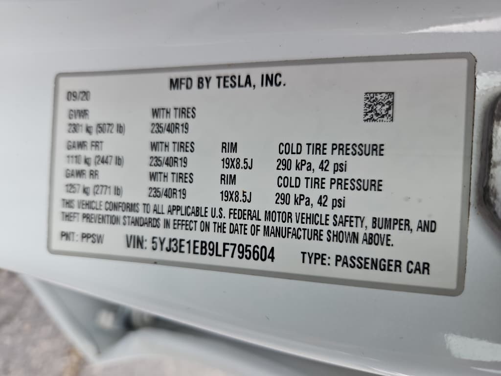 2020 Tesla Model 3 view 23