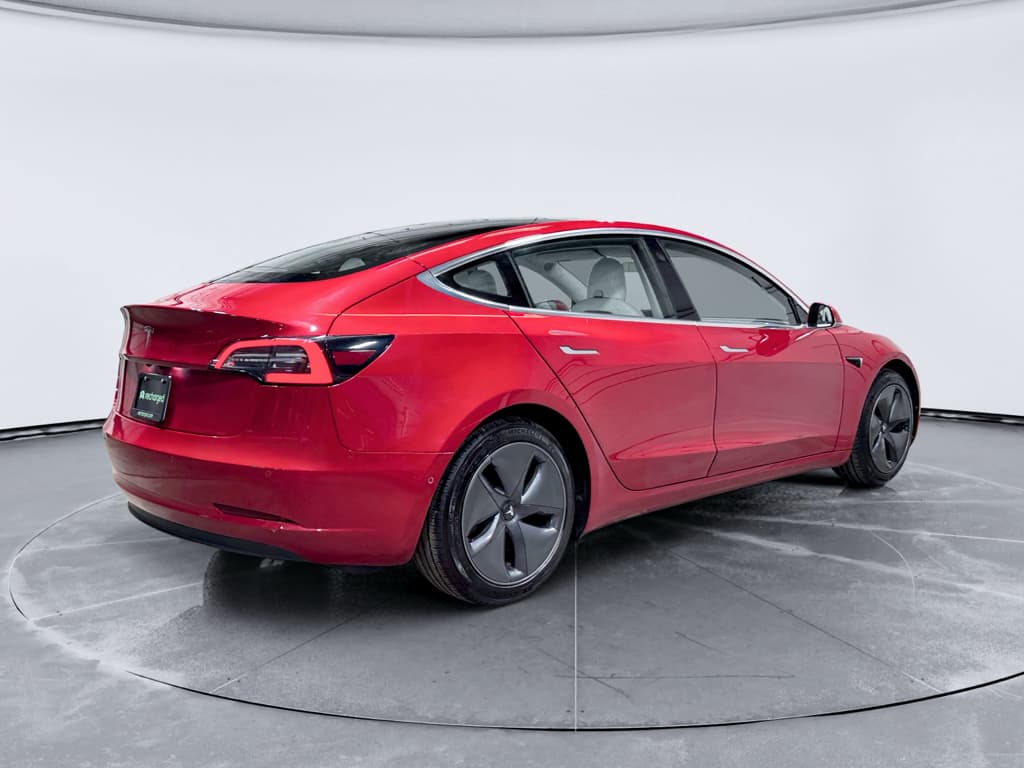 2020 Tesla Model 3 view 3