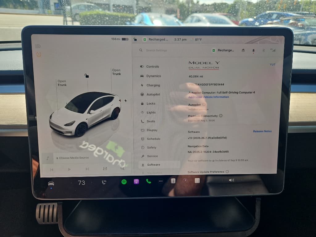 2023 Tesla Model Y view 11