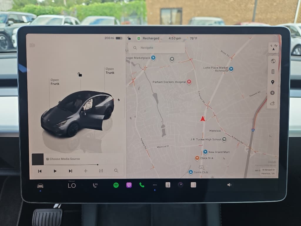 2023 Tesla Model Y view 11