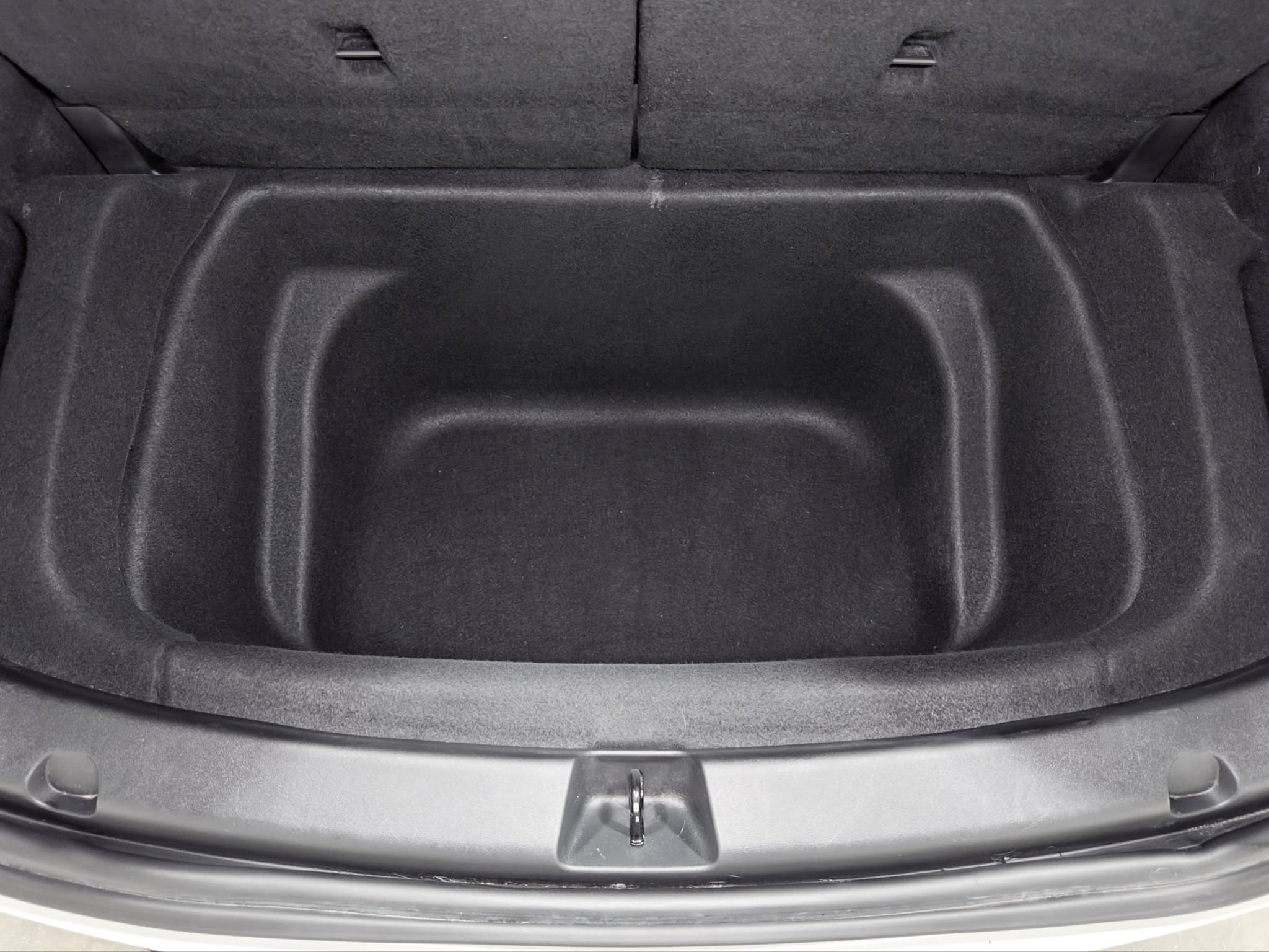 2023 Tesla Model Y view 28