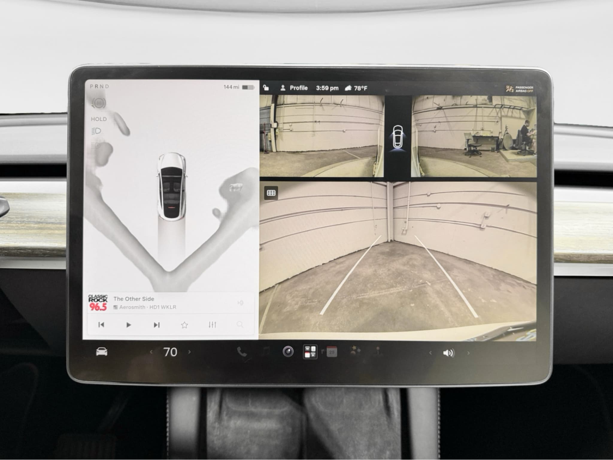 2023 Tesla Model Y view 14