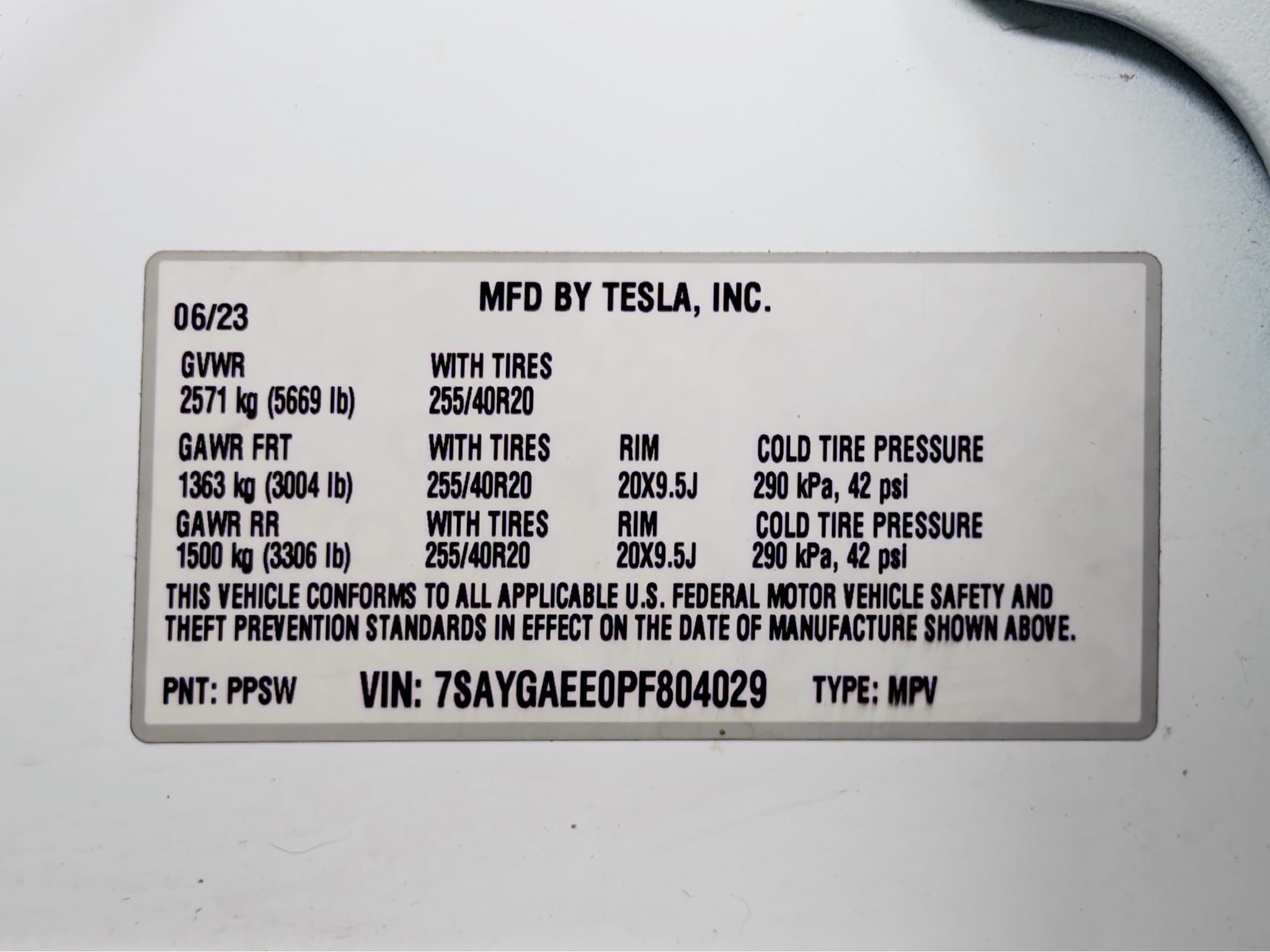 2023 Tesla Model Y view 29