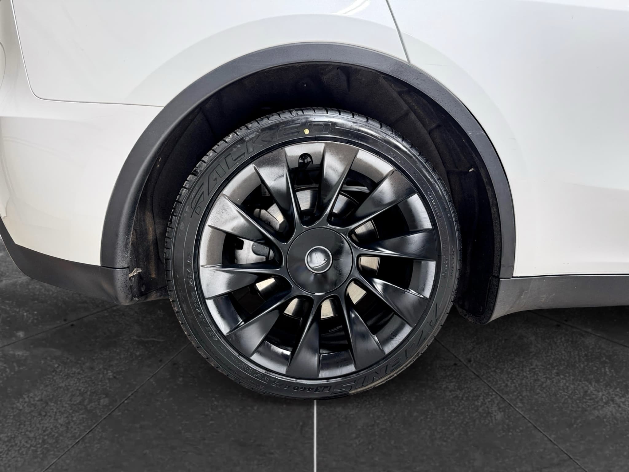 2023 Tesla Model Y view 37