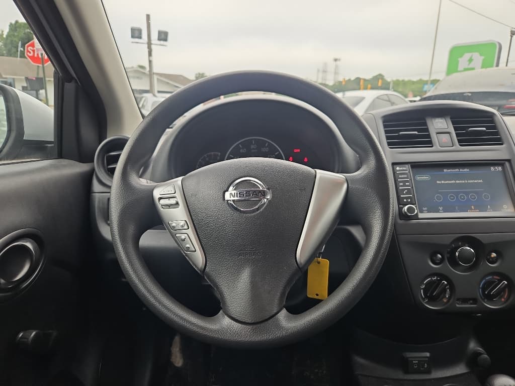2019 Nissan Versa view 7