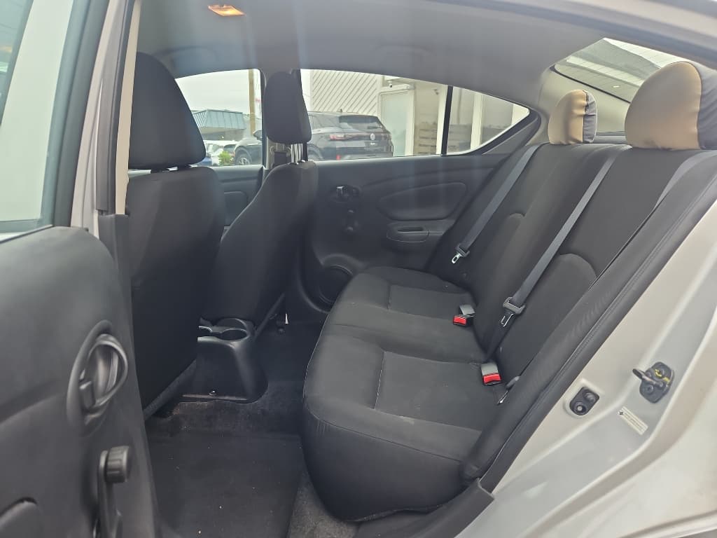 2019 Nissan Versa view 6