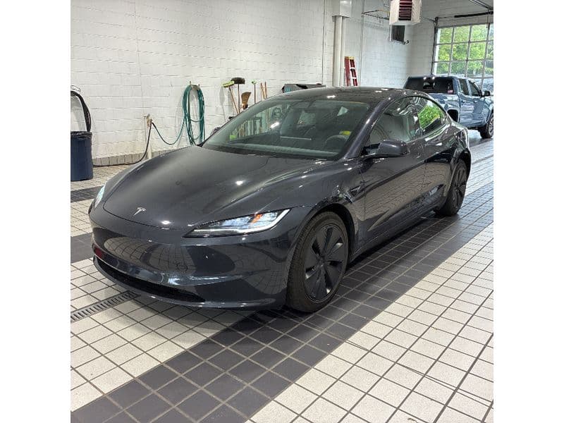 2024 Tesla Model 3 view 2