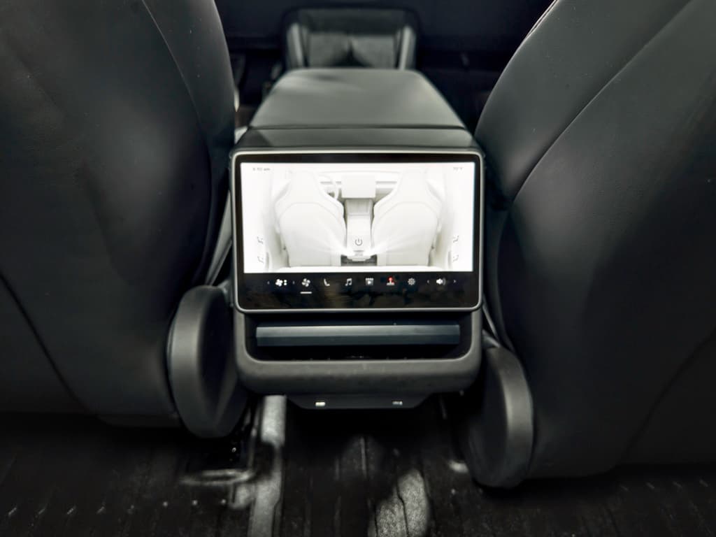 2024 Tesla Model 3 view 20