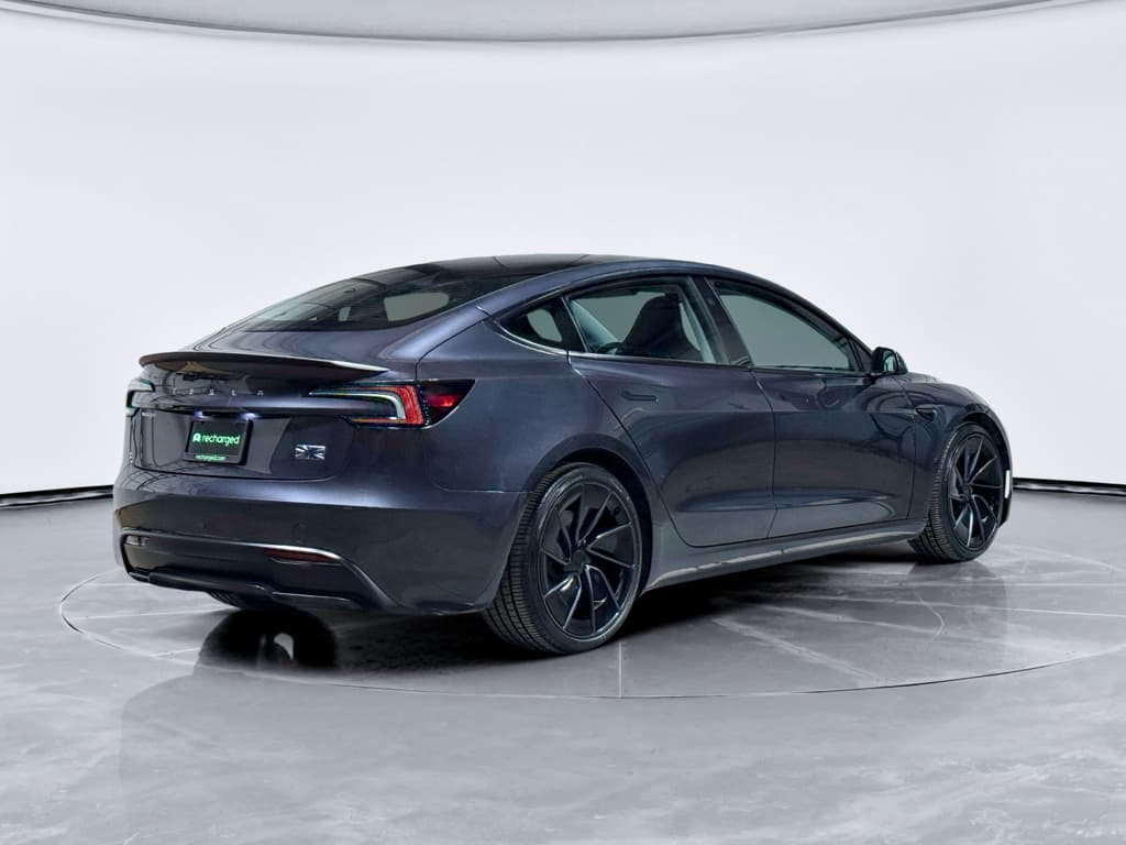 2024 Tesla Model 3 view 3