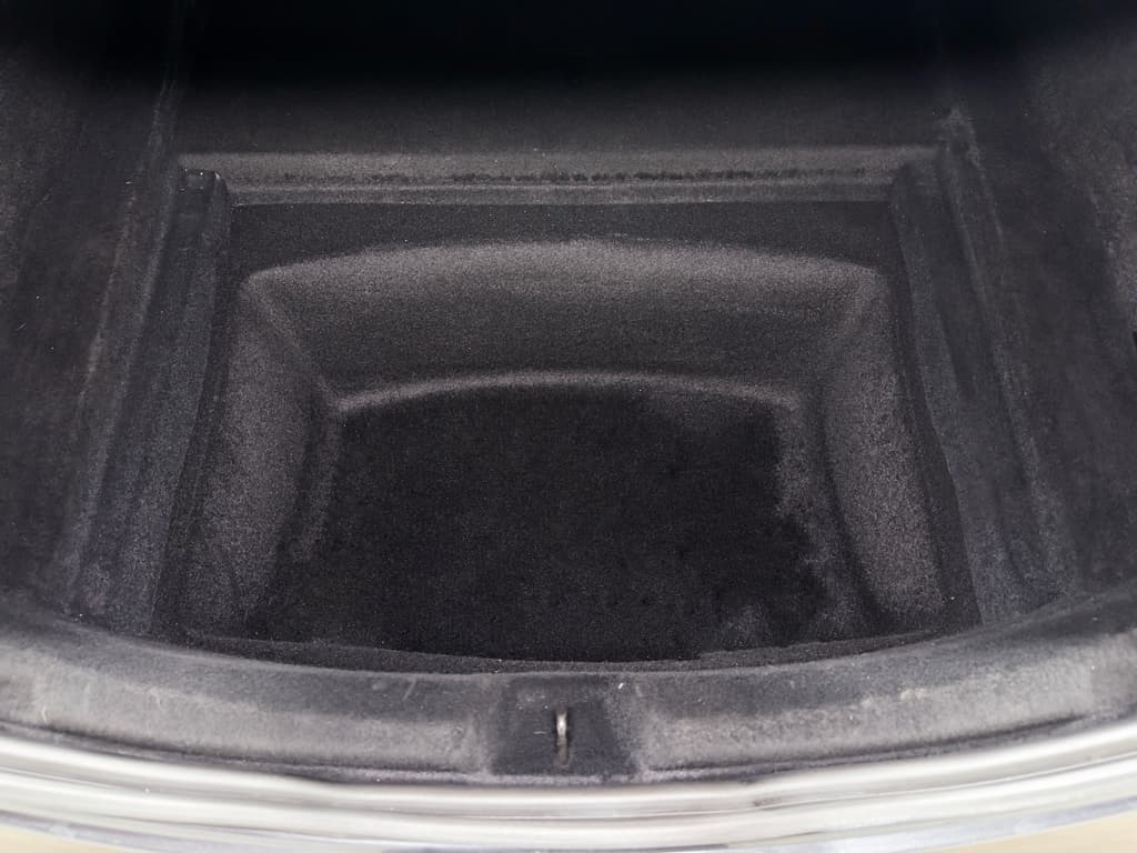 2024 Tesla Model 3 view 27