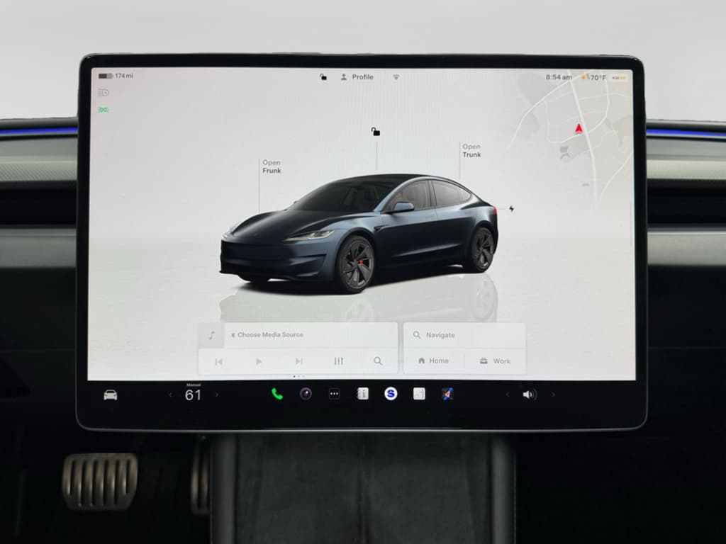 2024 Tesla Model 3 view 9
