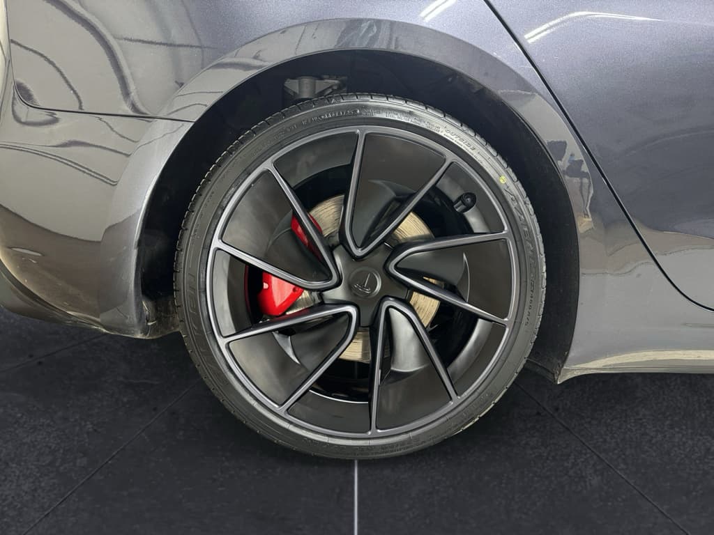 2024 Tesla Model 3 view 36