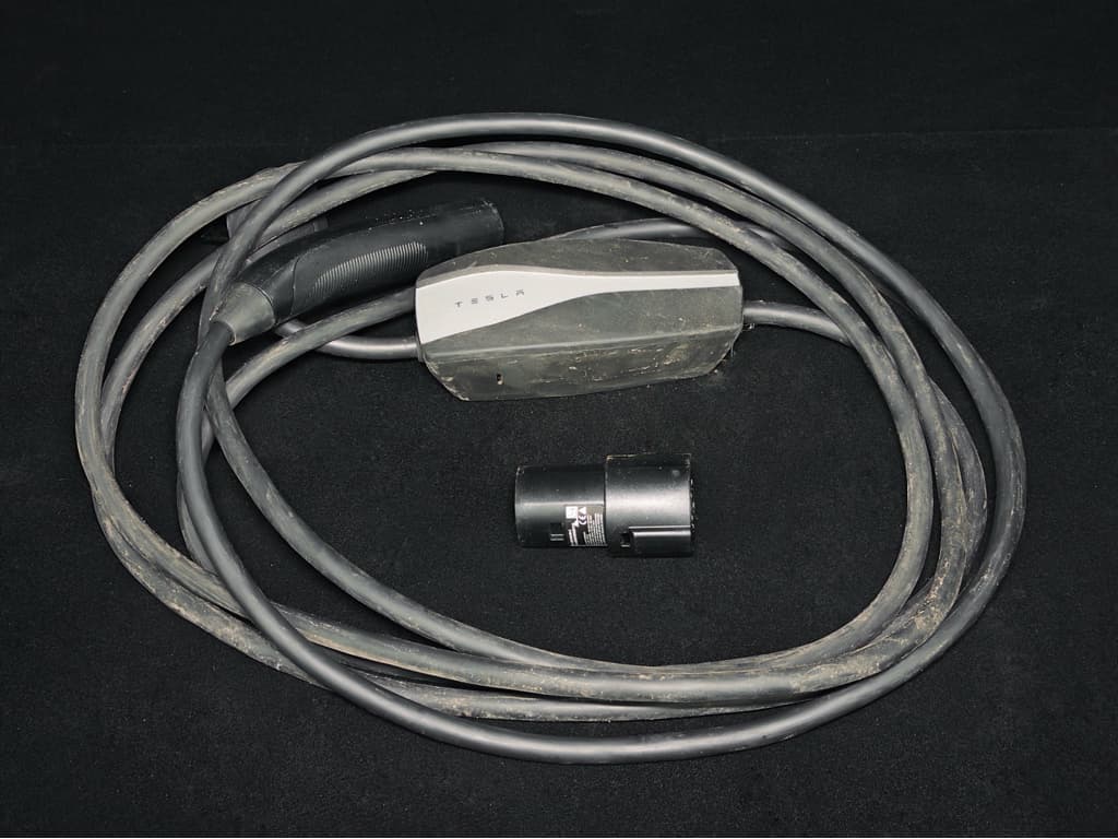 2024 Tesla Model 3 view 6